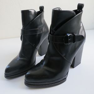 zara black leather ankle boots with buckle